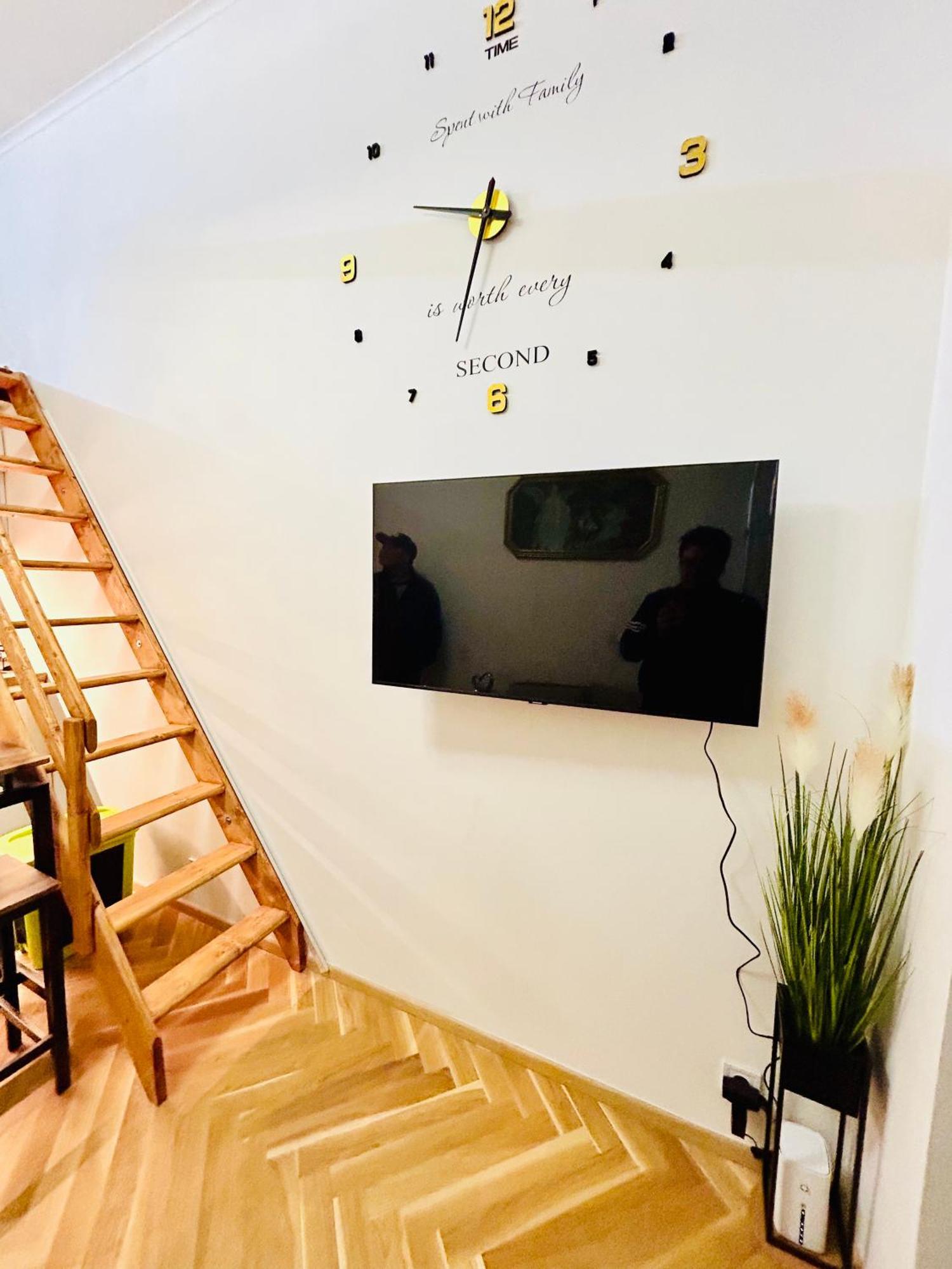 Cozy Design Homestay With Terrace Prága Kültér fotó